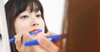 歯茎が下がる4つの原因と元に戻すための治療法 歯周病治療なら東京国際クリニック 歯科